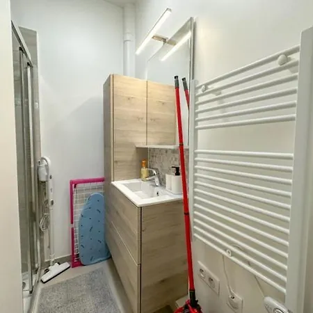Hotel Immeuble Hameau Paris