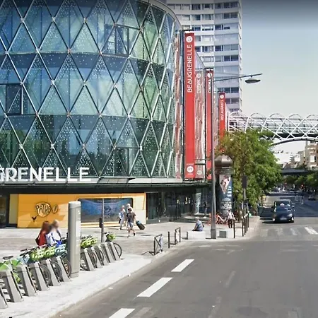Hotel Immeuble Hameau Paris